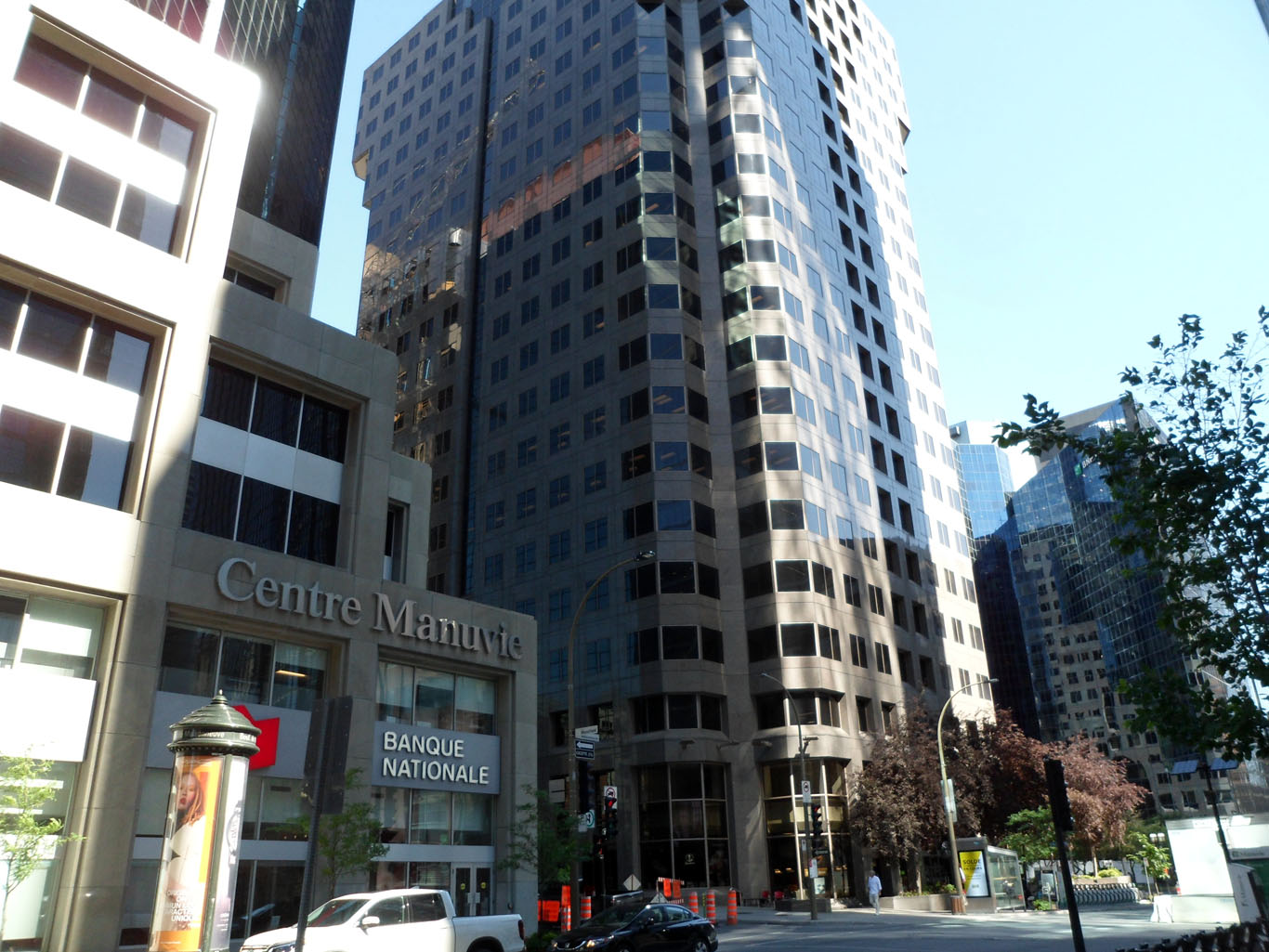 Regus - 2000 McGill College